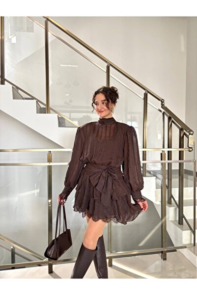 Sude Kızanlıklı Ретро рокля с дантелени детайли и къдри