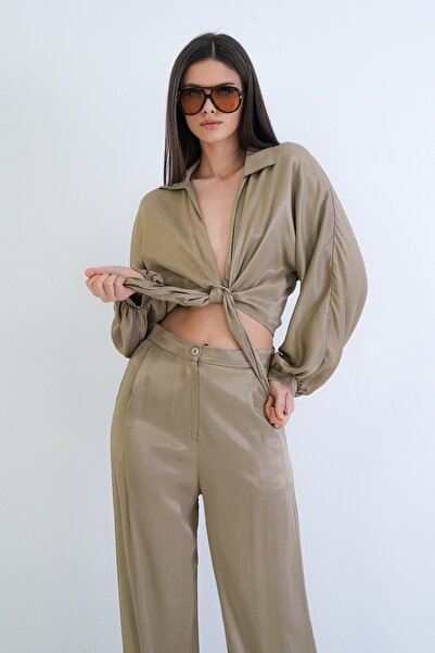 Trend Alaçatı Stili Women's khaki shirt collar cuffed floss viscose woven blo...