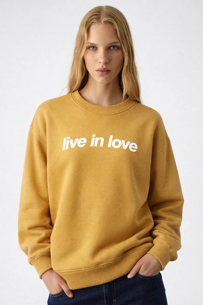 COMBİNE MİCHAİL Hanorac de damă cu imprimeu Live İn Love, culoare muștar