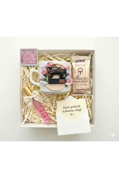 Niveis Kişiye Özel İsimli Dikiş Sever Temalı Kupa & Çiçek Mum & Kolonya & Kah...