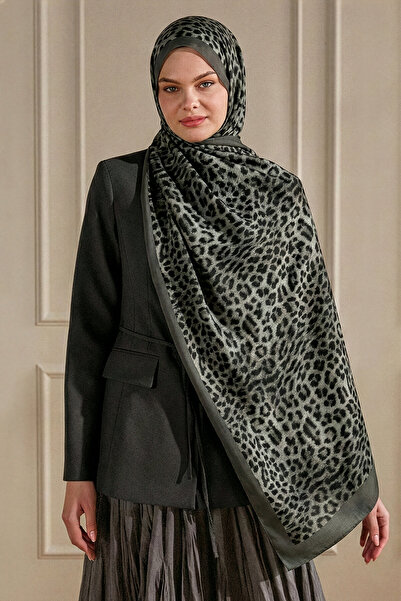 SilkTouch Gray Leopard Patterned Shawl
