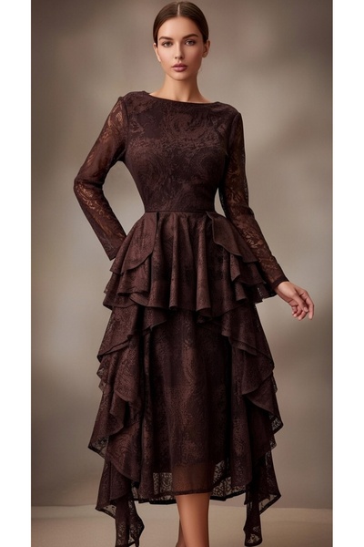 Mara Whispers of autumn lace