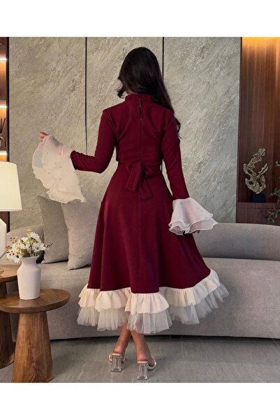 Ranagül butik A very beautiful red midi dress