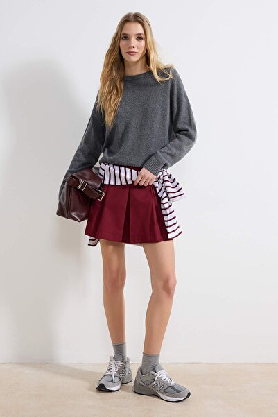Trendyol Collection Burgundy 100% Cotton Gabardine Mini Skirt with Pleated De...