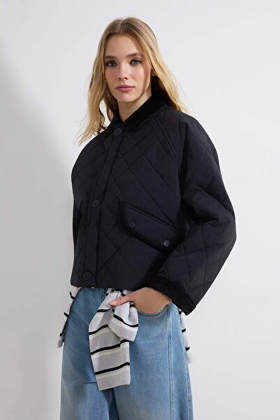 Trendyol Collection Navy Blue Velvet Collar and Pocket Detailed Quilted Regul...