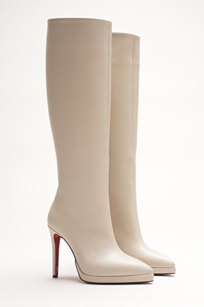 Ayakkabı Ateşi Дамски ботуши с платформа под коляното и ток Amazen бежова кожа