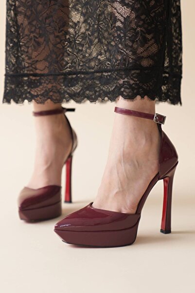 Ayakkabı Ateşi Cască din piele lacuită roșie Claret Picioare Bilbil Tocuri cu...