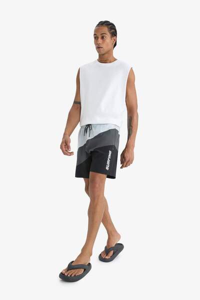 DeFacto Fit Sea Shorts – Regular Fit bedruckter Sportler, Denek Textured