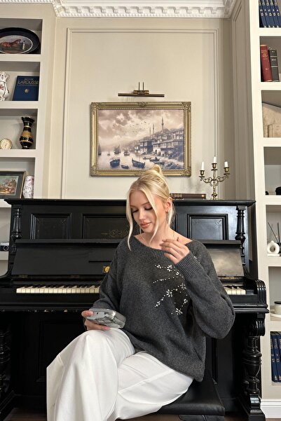 lizge giyim Boat Neck Stone Detail Knitwear Sweater