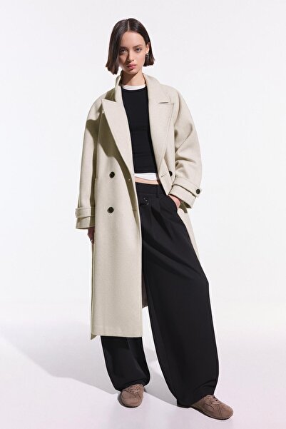 Bershka Kemerli yumuşak trençkot