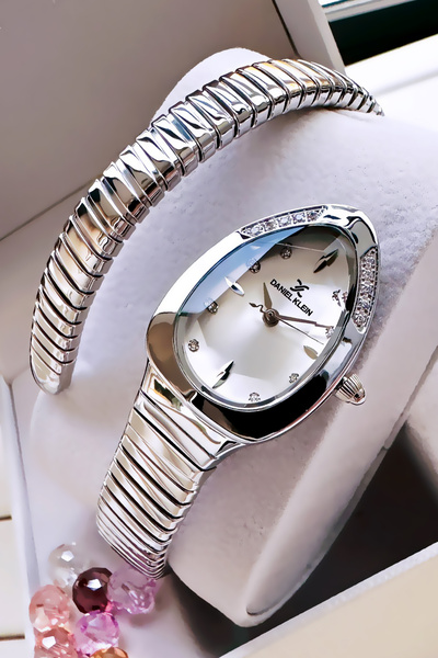 Daniel Klein Yılan Saat Model - Kadın Kol Saati, Su Geçirmez Gümüş Renk Çelik...