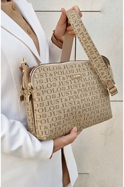 Just Polo حقيبة كتف وحقيبة كروس للنساء من جوستبولو بلون رملي 5 حجرات