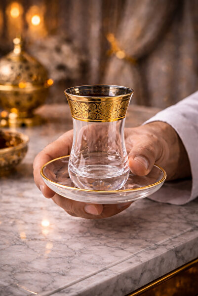 BYART طقم بيالات فخامة مكون من 6 اكواب و6 صحون مصنوع من الزجاج بحواف ورسومات ...