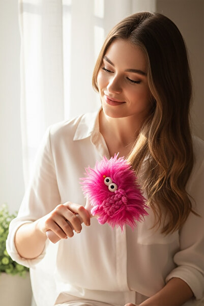 TAKIŞTIR Perie/pieptene de păr cu figurină de monstru de culoare roz