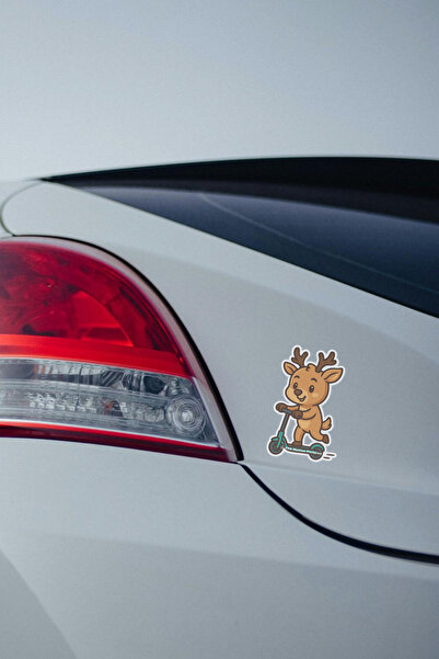 Ankarakomik Scooter Geyik 4x6 cm Ghibli Su Geçirmez Sticker - Laptop, Termos, Defter İçin Dayanıklı Çıkartma