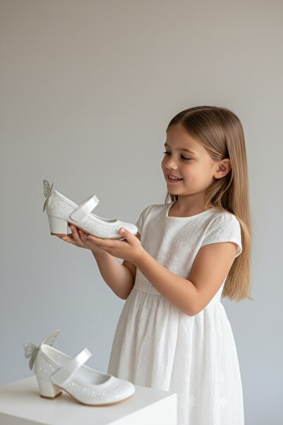 PATİK BEBE حذاء سهرة أنيق بكعب أبيض اللون للفتيات