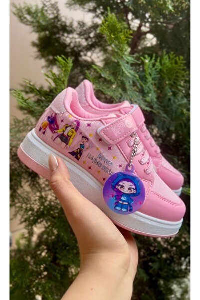 Görkem bebe ayakkabı ve tekstil Huntrix Принтирани маратонки CIRTLI