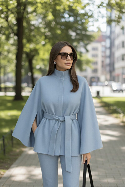 Eylül Mavi kaşe panço kaban