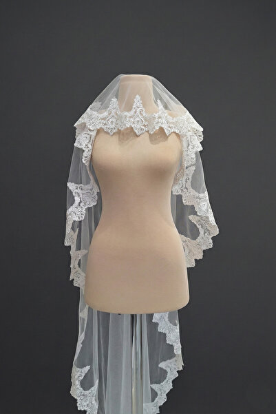 Pusula Marketim طرحة زفاف ساحرة ولامعة، مزينة بتفاصيل من الدانتيل اللامع، طرح...