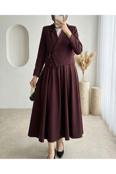 Modamorfo طقم من قطعتين: سترة وتنورة برباط أمامي - لون البرقوق