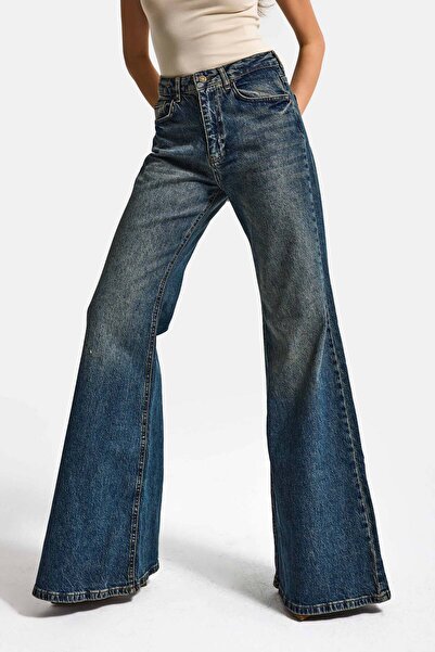 it's basic جينز نسائي بلون داكن 2w5-8، قصة واسعة، قماش مريح، مقاس داخلي 83 سم