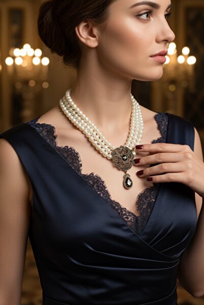 FAYRA ACCESSORIES Kristal Taşlı Su Damlası Sallantılı Tasarım İnci Kolye