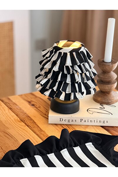 KaiAtelier Stripe Keten Fırfırlı Kablosuz Masa Lambası / Mat Siyah Ayak