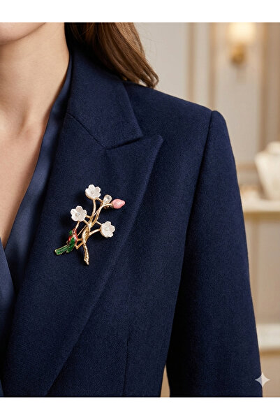 Neşeli Atölyem Zarif ve Şık Kiraz Çiçeği Papağan ve Pembe Gül Detaylı Beyaz Y...