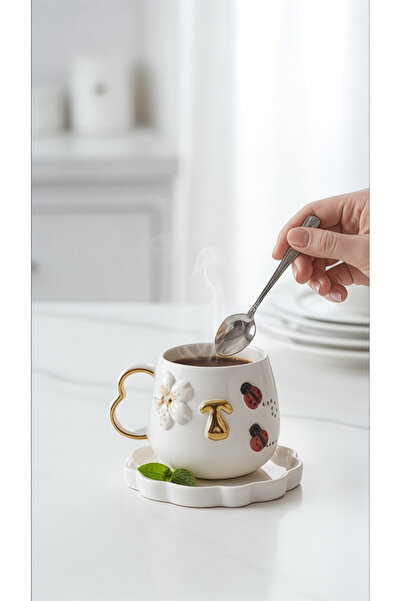 EL YAPIMI 24K Altın Dekorlu Kişiye Özel Harfli Seramik Fincan