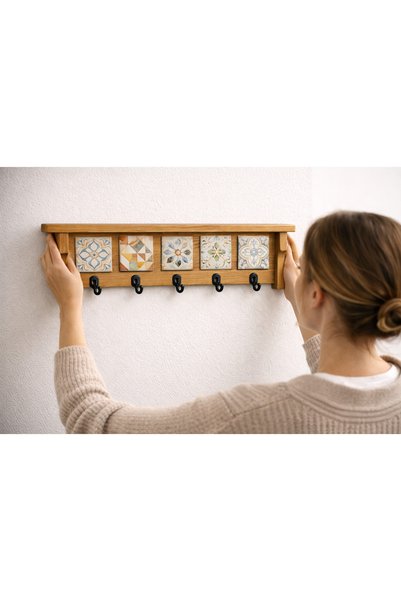 woodline 5-Hanging Natural Stone Decorated Wooden Wall Organizer – Entryway Key Holder, Kitchen and Bathroom Wall Shelf