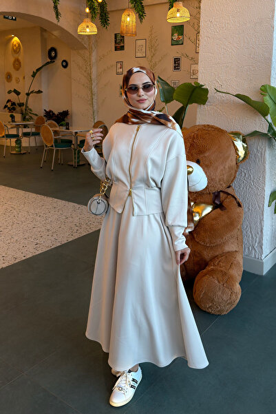 LOCCO طقم كريمي بتفاصيل مشد للخصر للنساء