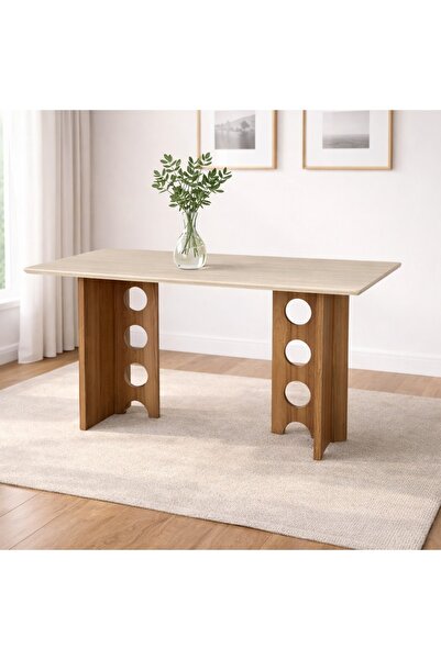 DEC13 A luxurious dining table with an elegant and distinctive design.