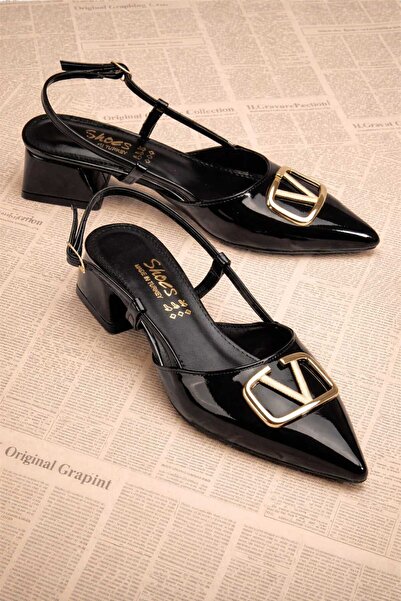 AYENDE MODA Дамски черни лачени обувки с остри върхове, катарами и нисък ток