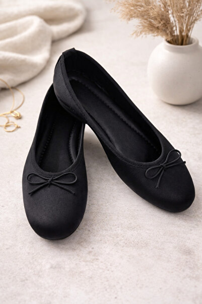 FootFrenzy Balerini de damă Maria din satin cu vârf rotund și detaliu cu fund...