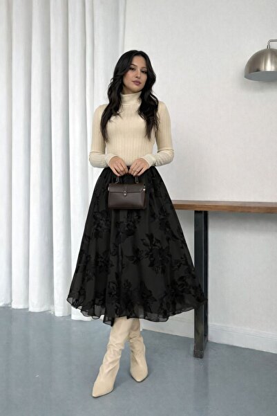 LAVRE Soft Textured Asymmetrical Cut Tulle Skirt