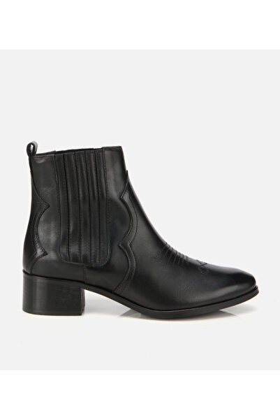 Hotiç Kadın Deri Siyah İşlemeli Western Düz Bot