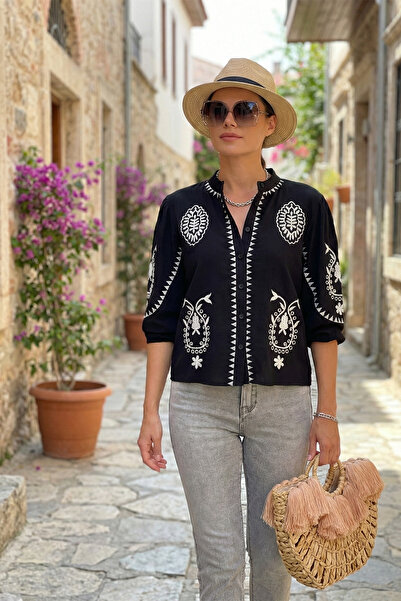 Lela Nakış İşlemeli Truvakar Kol Hakim Yaka Pamuklu Şile Bezi Gömlek GÖMLEK 6...