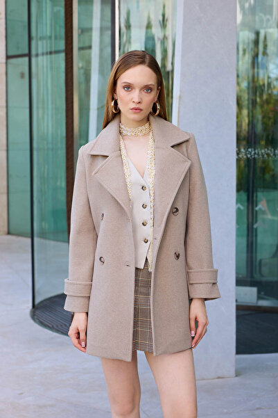 Vitrin Коротке пальто-балахон з китицями на ґудзиках