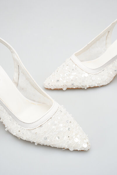 moon glow أحذية زفاف مطرزة يدويًا باللون الأبيض |   أحذية زفاف وحفلات الزفاف ...