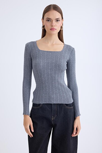 Vitrin Square Neck Long Sleeve Knit Blouse