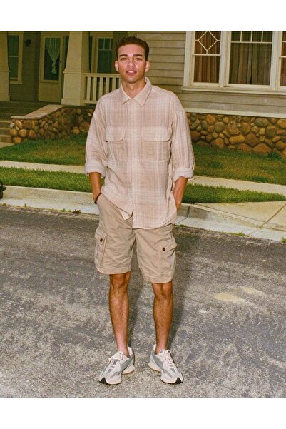 AMERICAN EAGLE شورت كارجو قصير من AE Lived-In