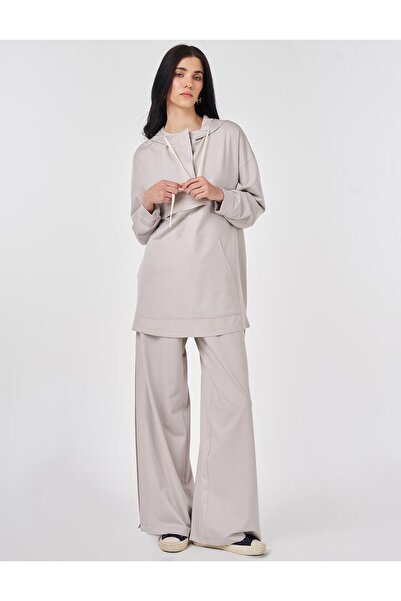 Kayra طقم كانجارو مكون من قطعتين بتفاصيل جيوب باللون الرمادي الفاتح