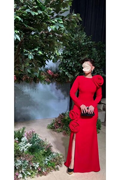 Joan فستان أحمر جذاب مزين بورود 🌹❤️