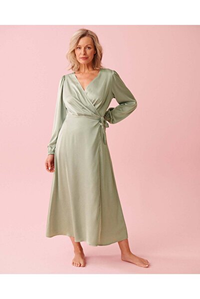 La Vie en Rose Satin Long Sleeve Sleepshirt