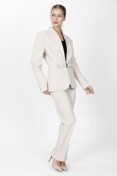 ÖNDER ÖZSOY Classic Jacket with High Collar & Trousers with Pockets Women's S...