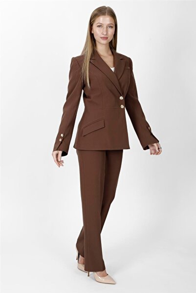 ÖNDER ÖZSOY Erkek Yaka Kruvaze Modern Ceket & Cepli Boru Paça Pantolon Kadın ...