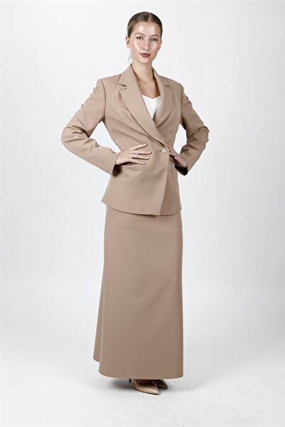 ÖNDER ÖZSOY Pleated Double-Breasted Single-Button Jacket & Square-Pocket Long...