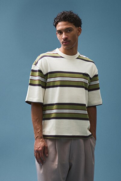 Bershka Kısa kollu boxy fit baskılı tişört