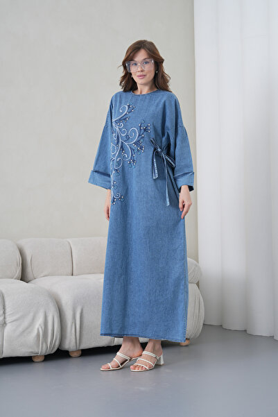 Miss Allos فستان نسائي طويل من الدنيم بقصة واسعة مع تطريز خرز أمامي وتفاصيل ت...