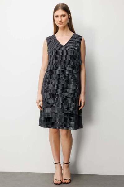 Ekol V Yaka Puantiyeli Elbise